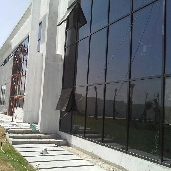 ガラス アルミニウム